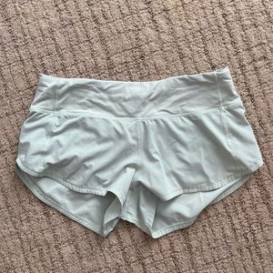 Lululemon light green speed up short 2.5 inch